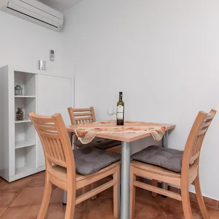 Manuela Apartamento *